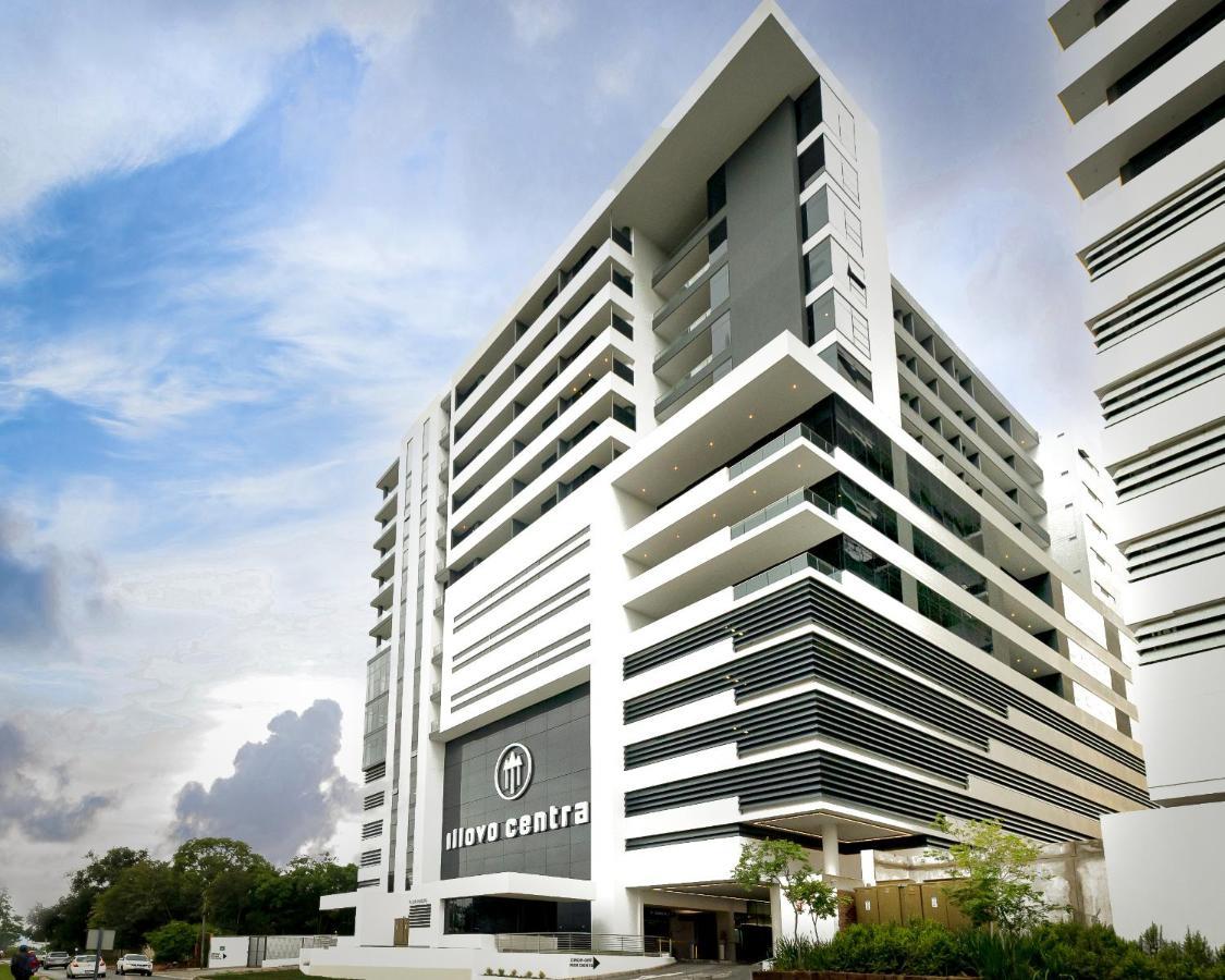 Reserved Suites Illovo Johannesburg Exterior foto